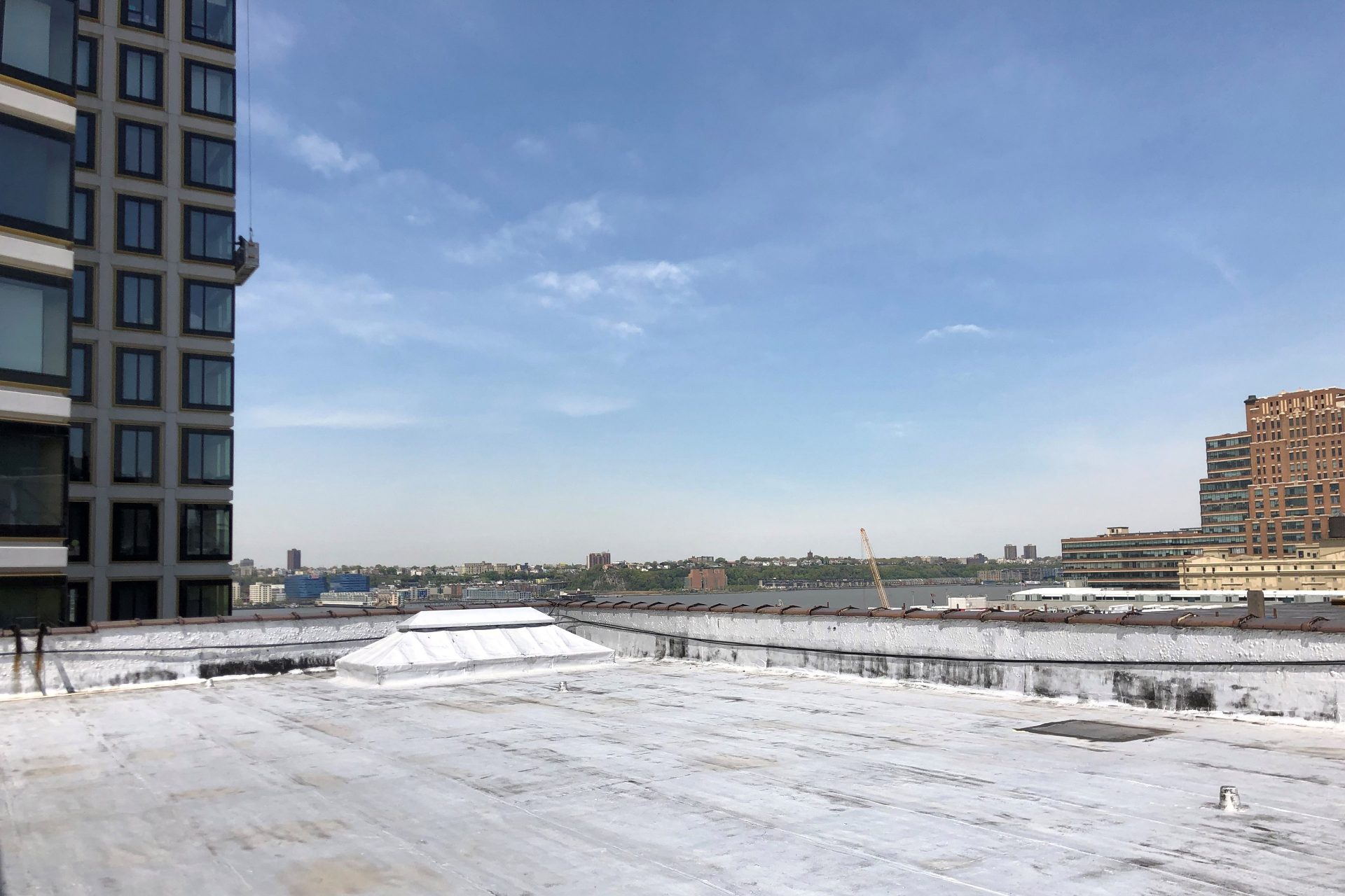 Existing, unused roof space at 541 West 21st Street